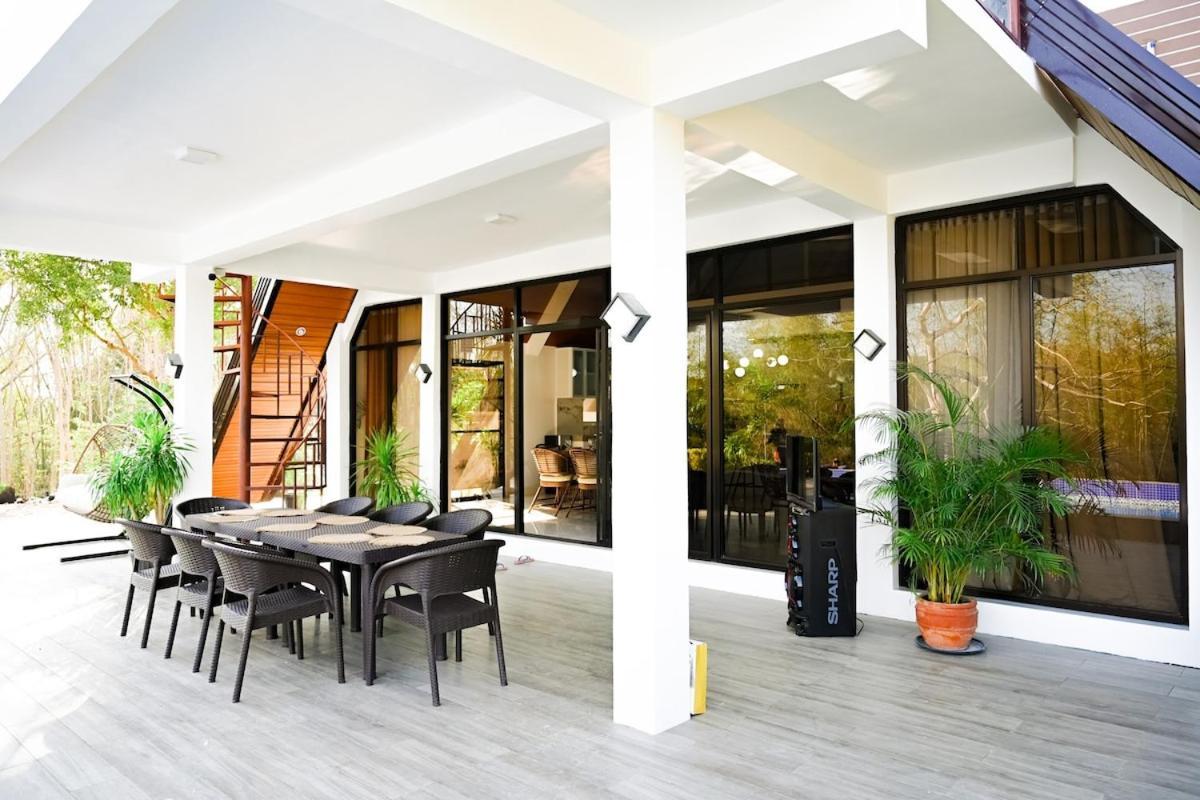 Redwood Cabin Bolinao Eksteriør billede