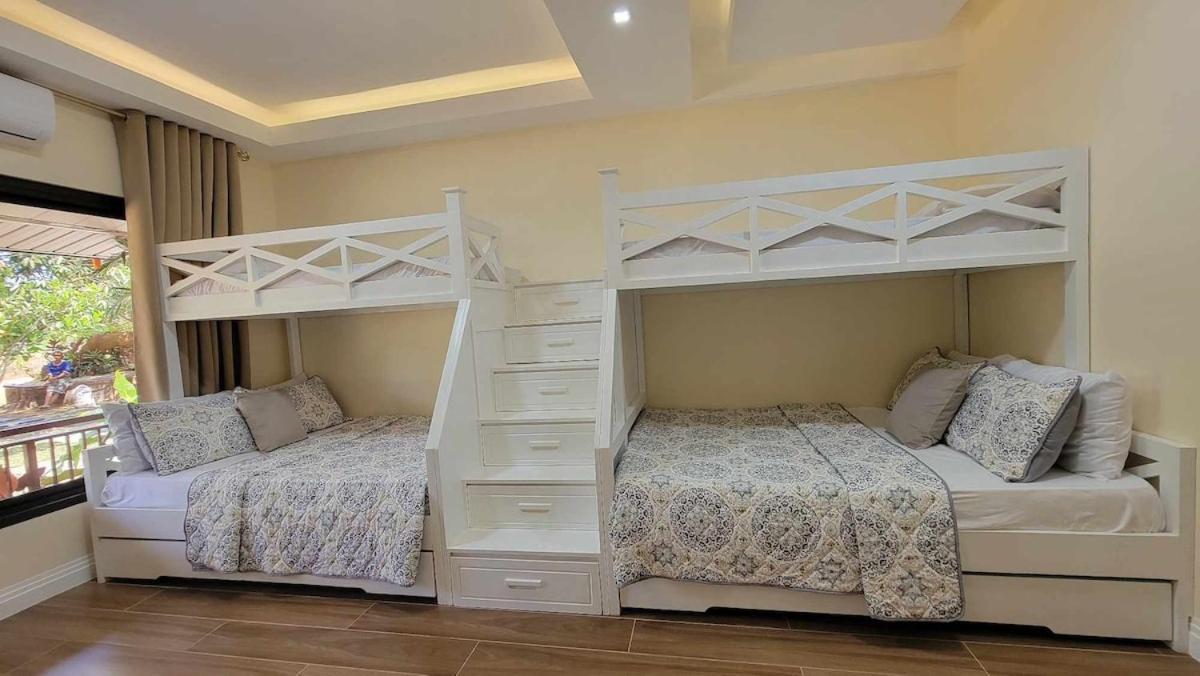 Redwood Cabin Bolinao Eksteriør billede